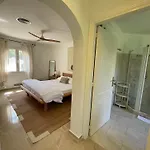 Varlo Villa *