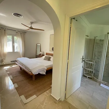 Varlo Villa *