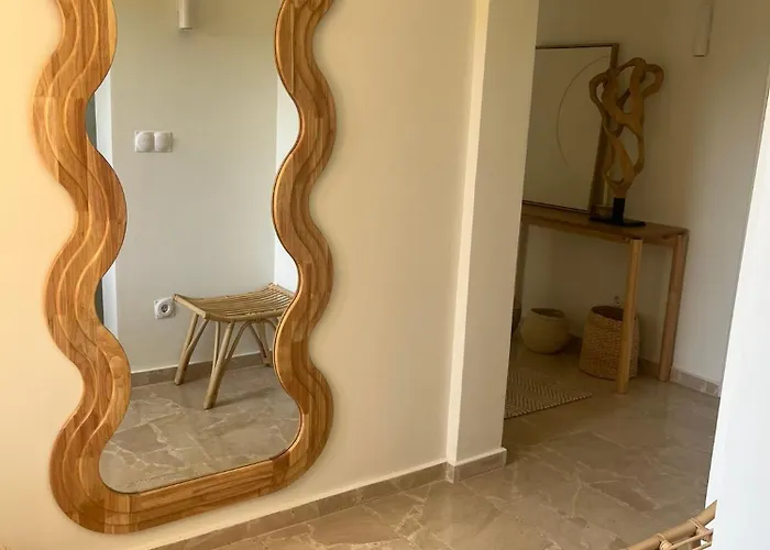 Varlo Willa Oliva